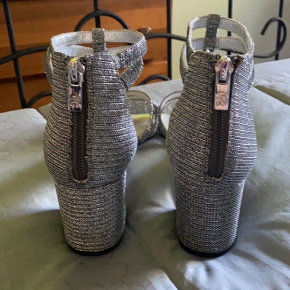 Shoes - Picture 3 of 5